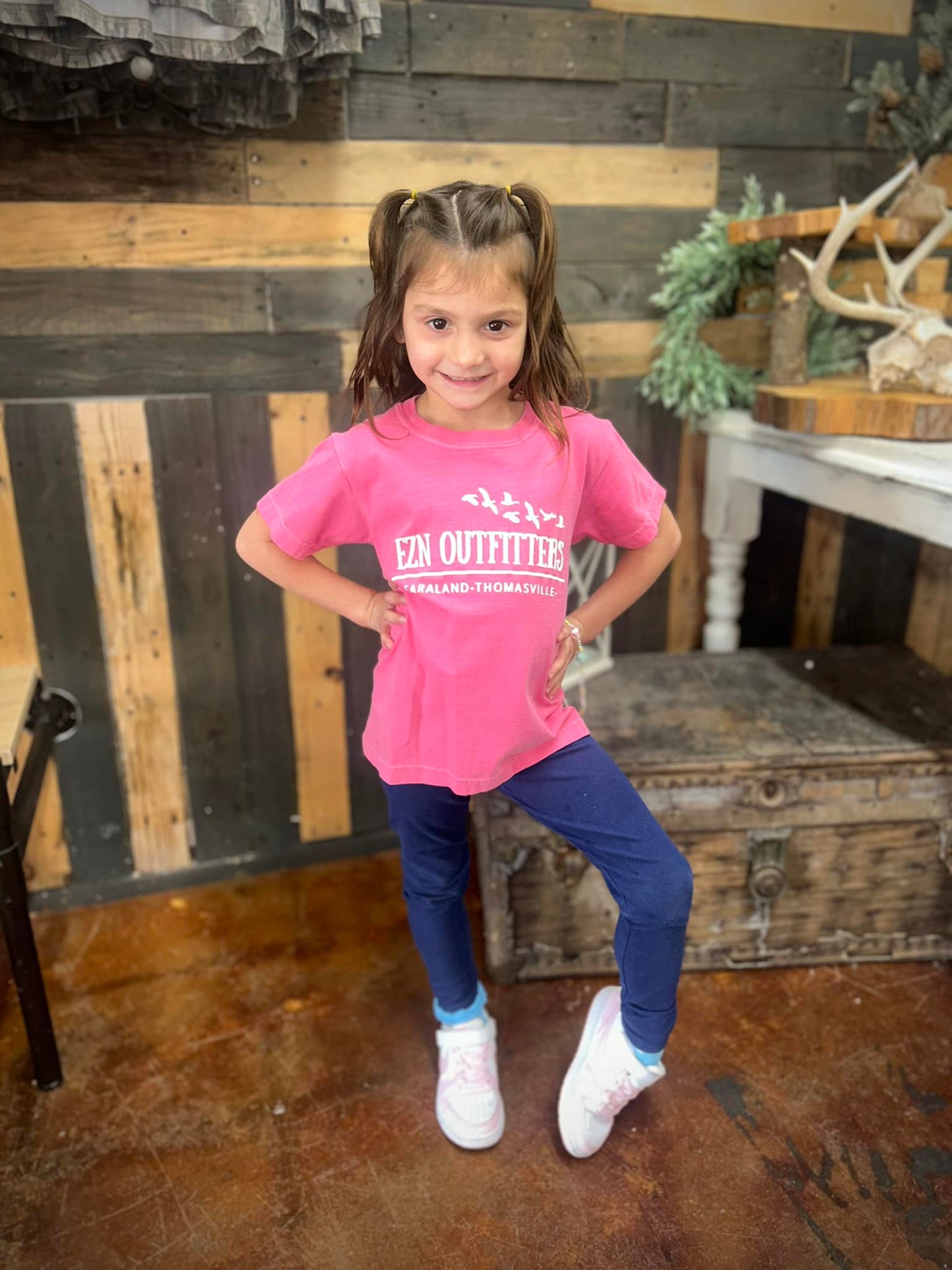 EZN Outfitters Youth Girls New Logo S/S TEE Shirt
