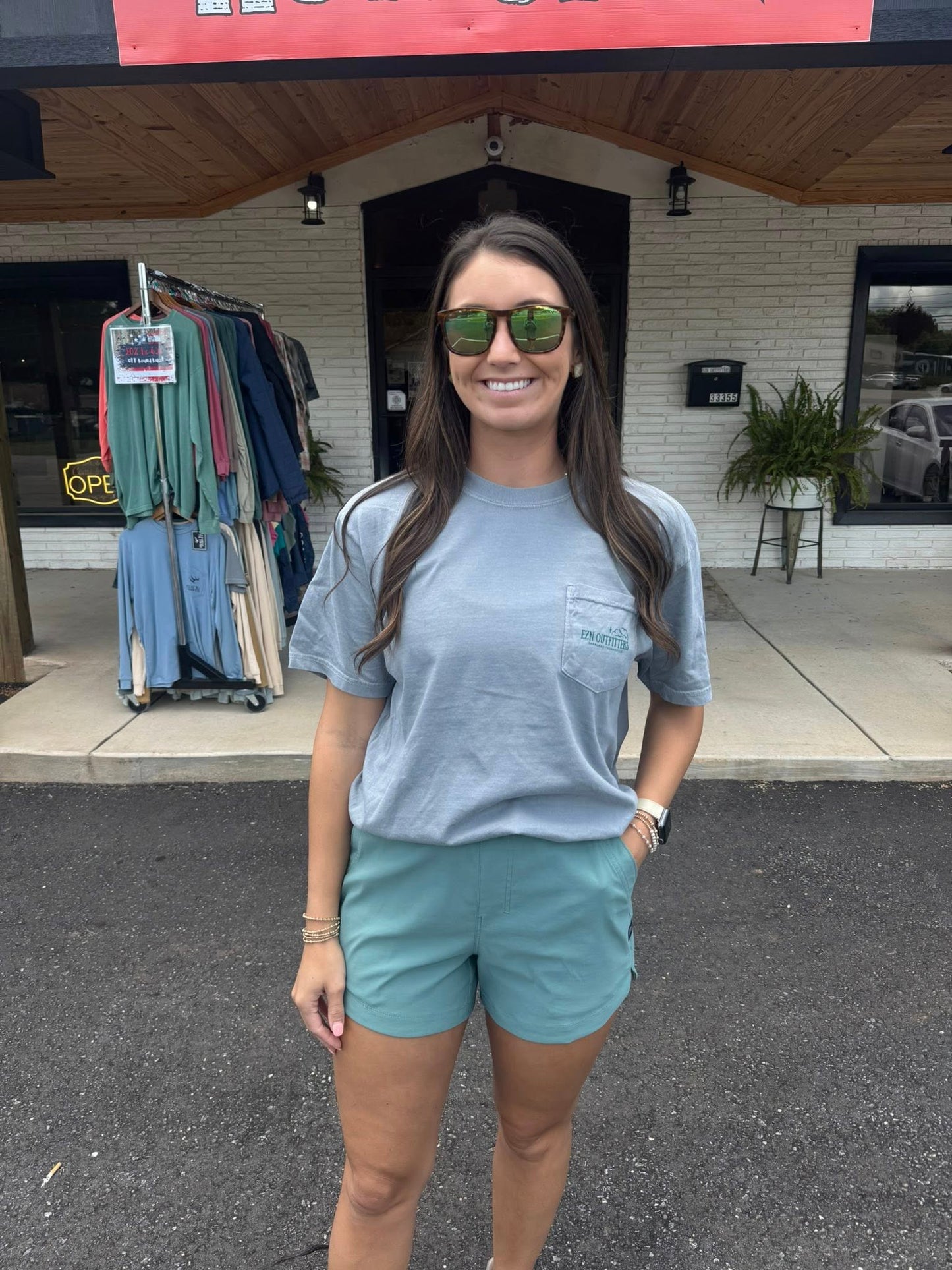 EZN Outfitters Hooked on Alabama S/S TEE Shirt