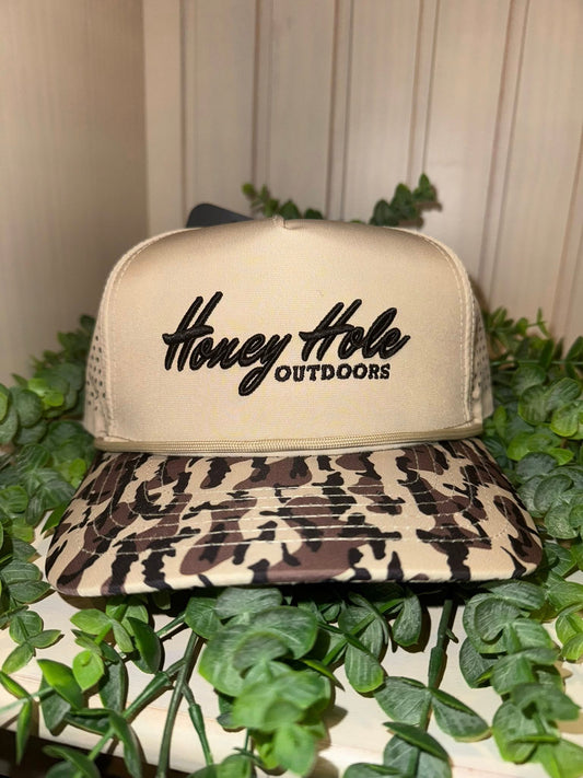 Honey Hole Outdoors Embroidered Logo Heritage Performance Rope Snapback Hat