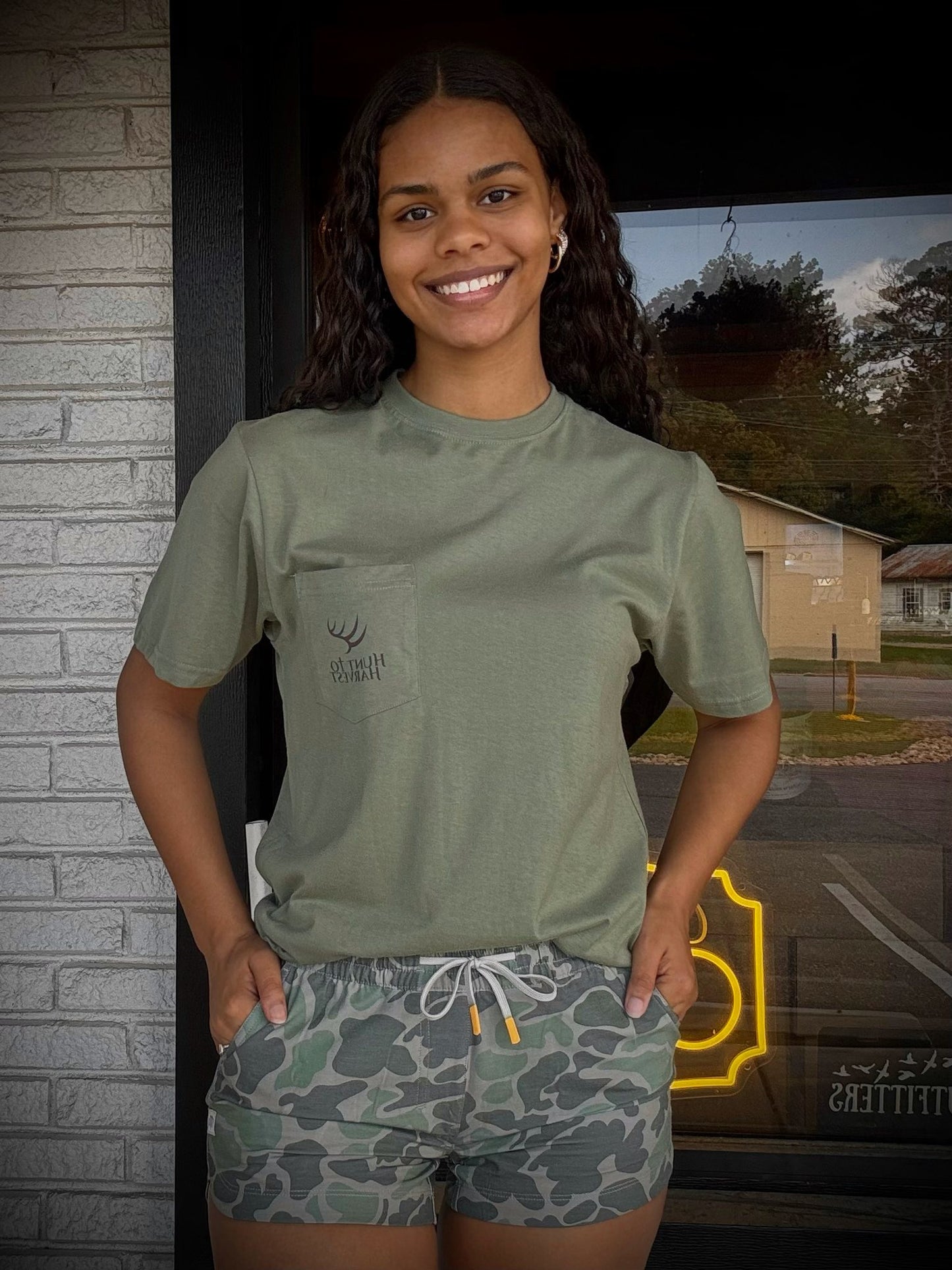Hunt to Harvest The Strut S/S TEE Shirt