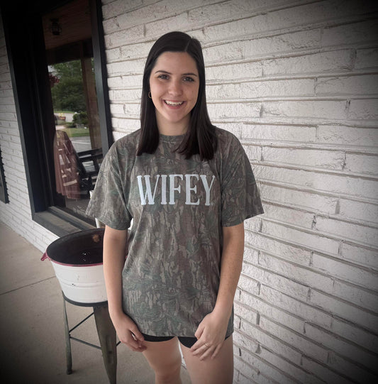 Mad Hatter Mossy Oak Wifey S/S TEE Shirt