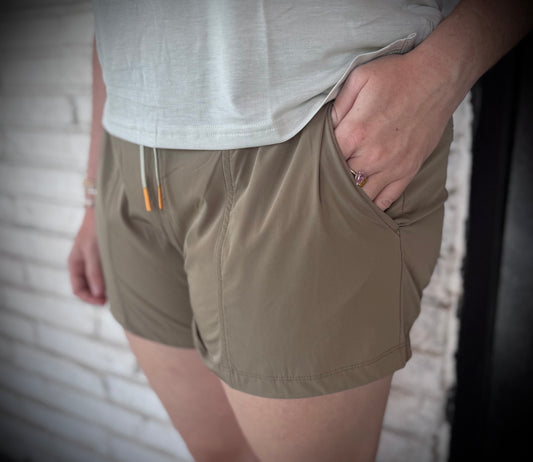 Marsh Wear Apparel Women's Frontier Shorts