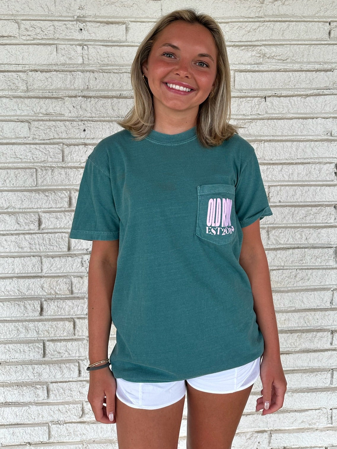 Old Row Outdoors Women's Chicks Pocket S/S TEE Shirt