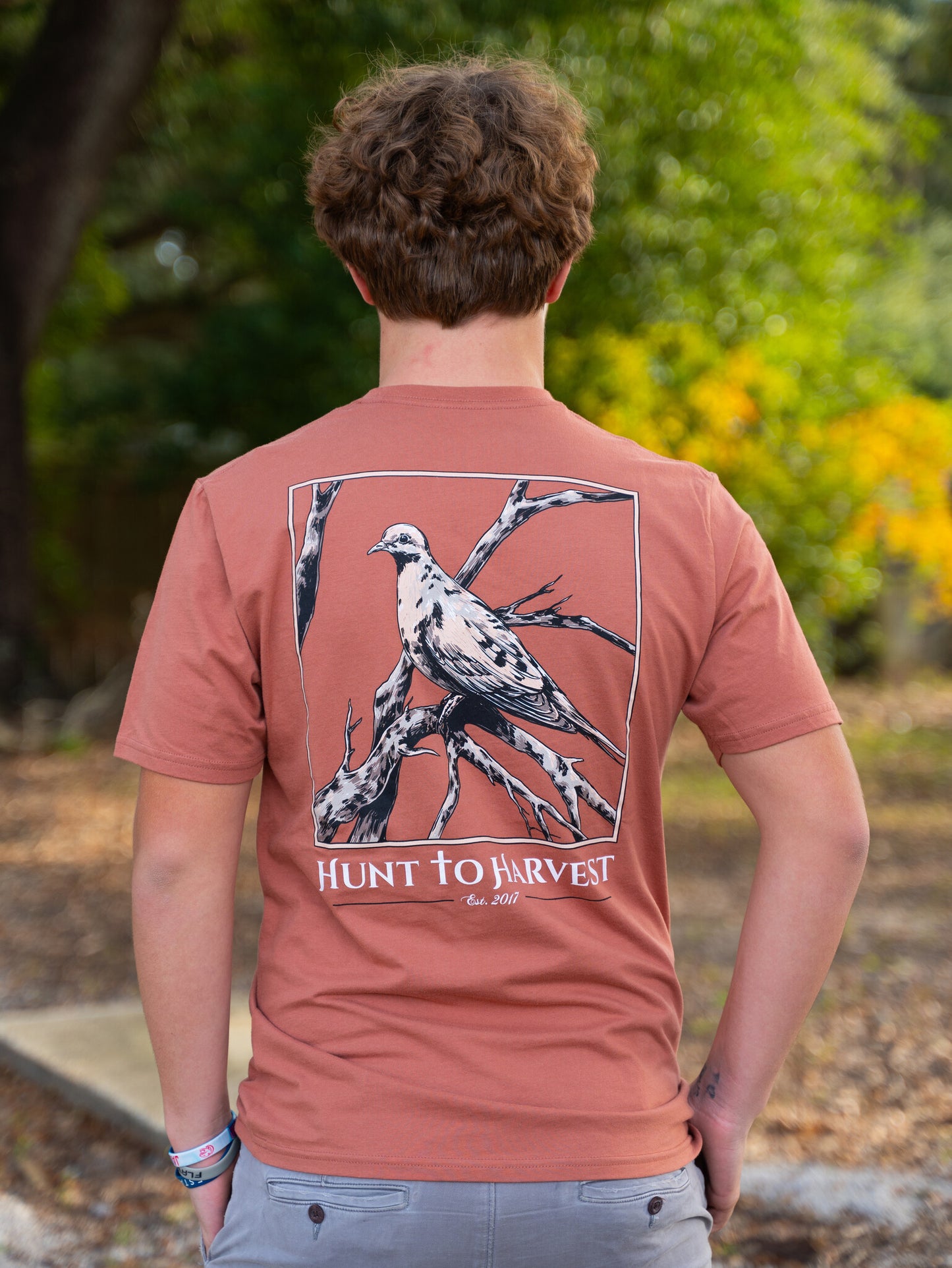Hunt to Harvest Dove S/S TEE Shirt