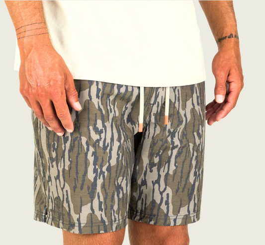 Marsh Wear Apparel Men's Fulton Mossy Oak Volley Shorts