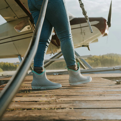 XtraTuf Women's 6 Inch Ankle Deck Boot