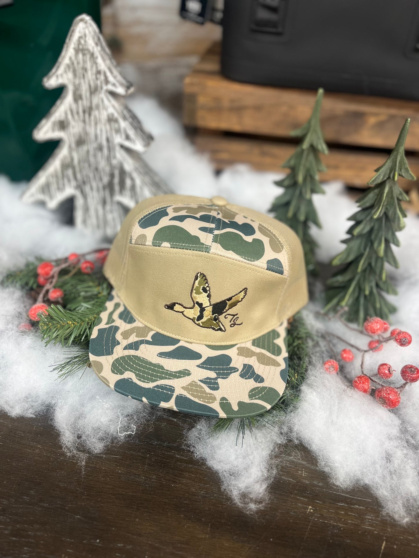 Tailored South Camo Duck 7 Panel Snapback Hat