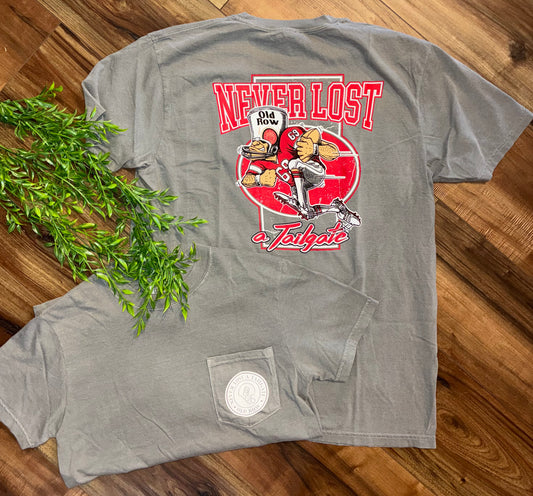 Old Row Outdoors Men's Never Lost a Tailgate AL Pocket S/S TEE Shirt