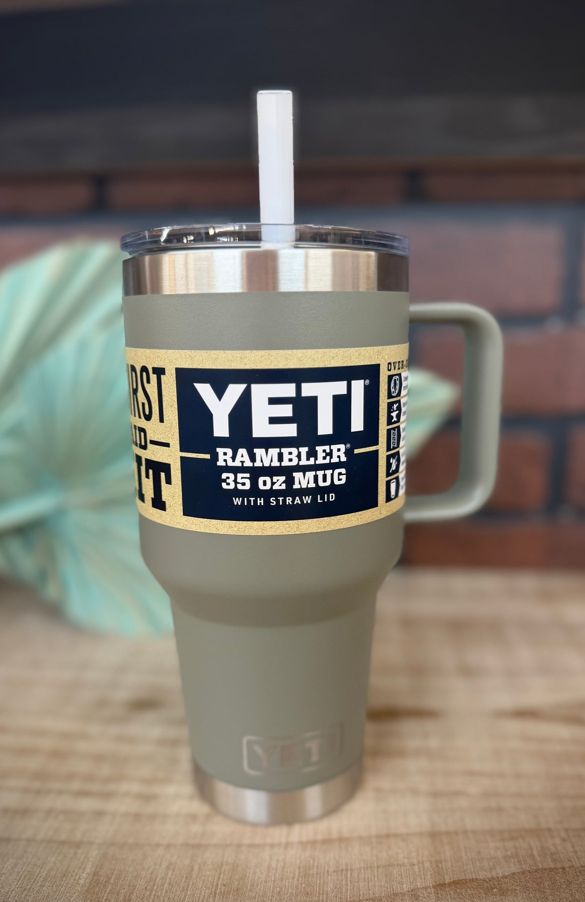 YETI Rambler 35 Oz Straw Mug 2.0