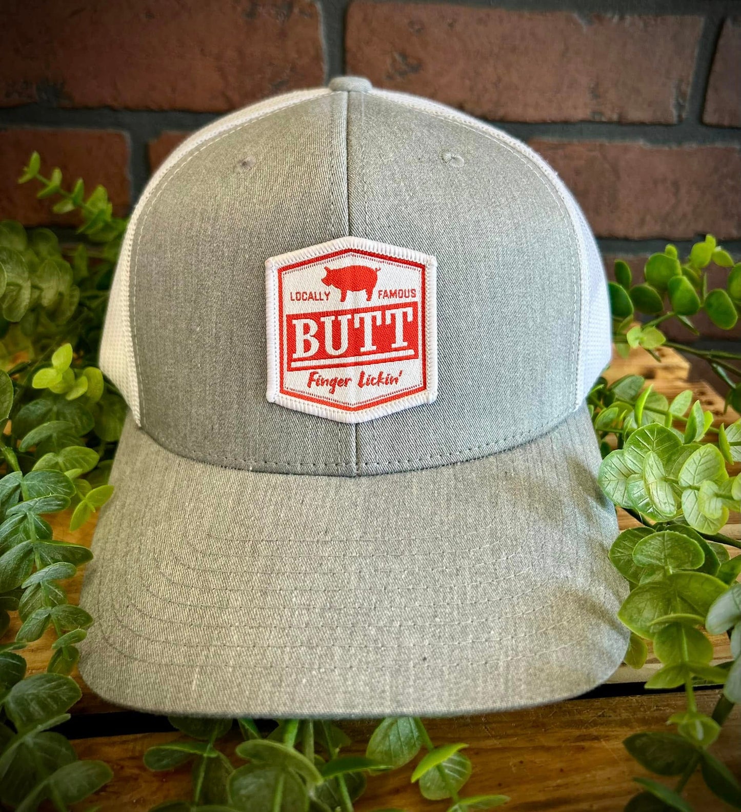 Low Country Comfort Finger Lickin Patch Snapback Hat