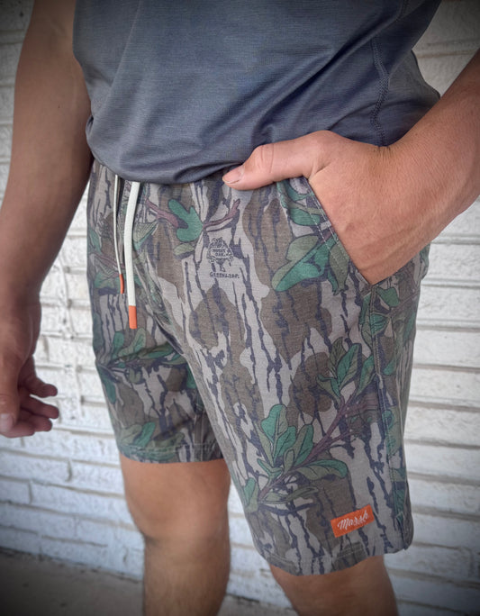 Marsh Wear Apparel Men's Fulton Mossy Oak Volley Shorts