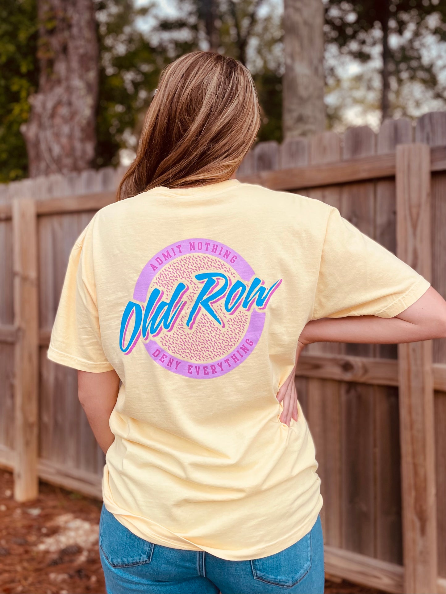 Old Row Outdoors Women's Butter w Pink Circle Logo Pocket S/S TEE Shirt