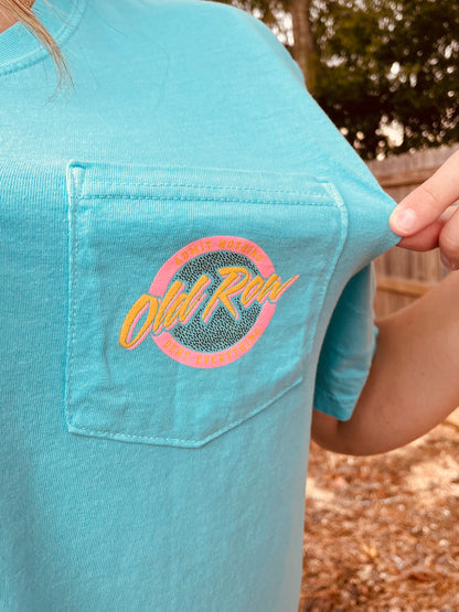 Old Row Outdoors Women's Circle Logo Lagoon w Pink Pocket S/S TEE Shirt