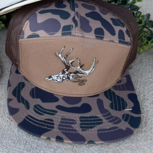 Speckle Bellies Vintage Skull 7 Panel Snapback Hat