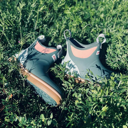 XtraTuf Women's 6 Inch Ankle Deck Boot