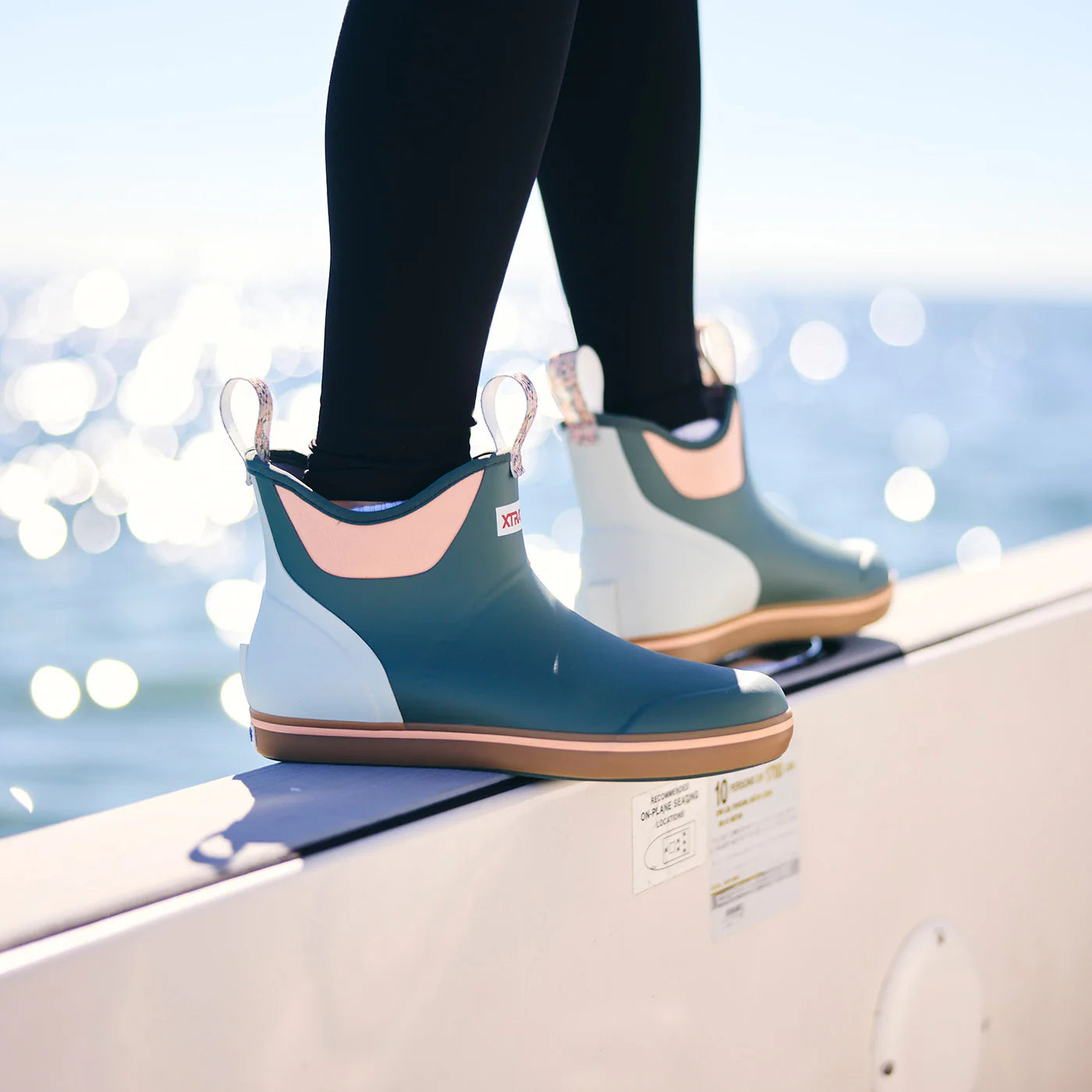 XtraTuf Women's 6 Inch Ankle Deck Boot