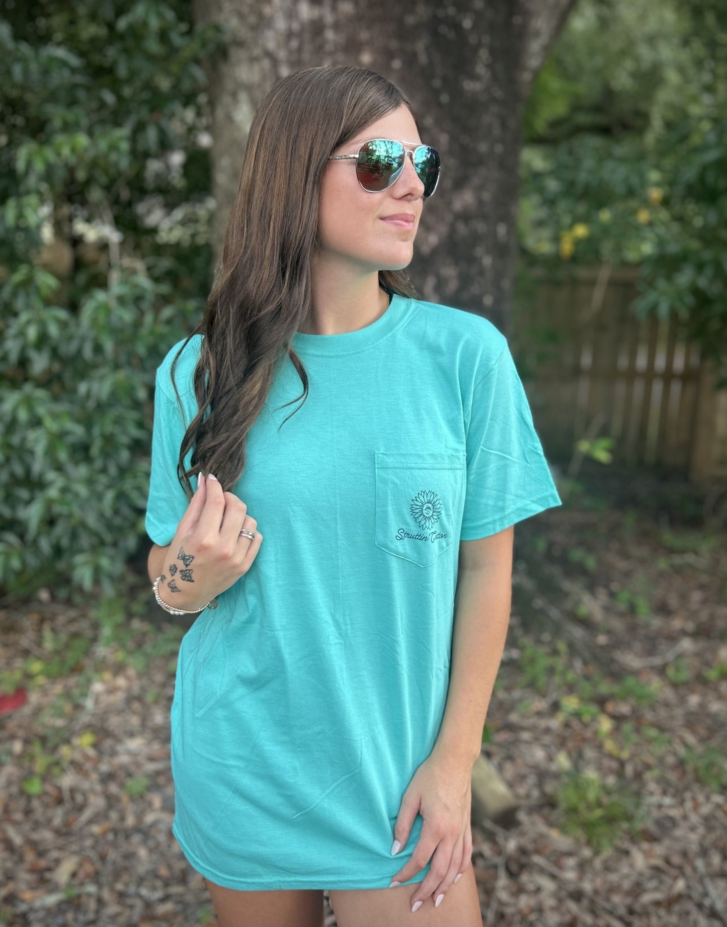 Struttin' Cotton Women's Smells Like Sunshine S/S TEE